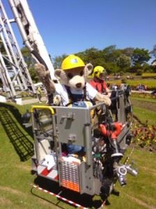 Builder Bear entertains kids and highlights site safety 