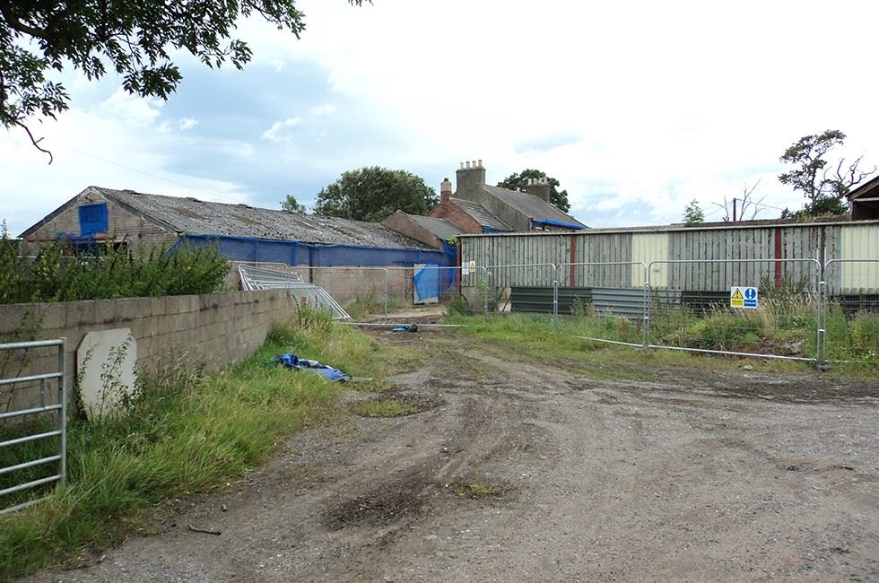 Pre-start - entrance to the original farm <span>1/3</span>