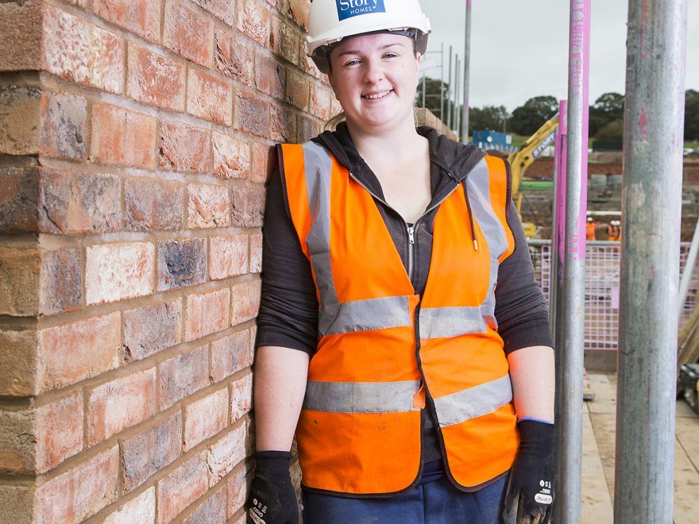 Chloe Bland Bricklaying Apprentice