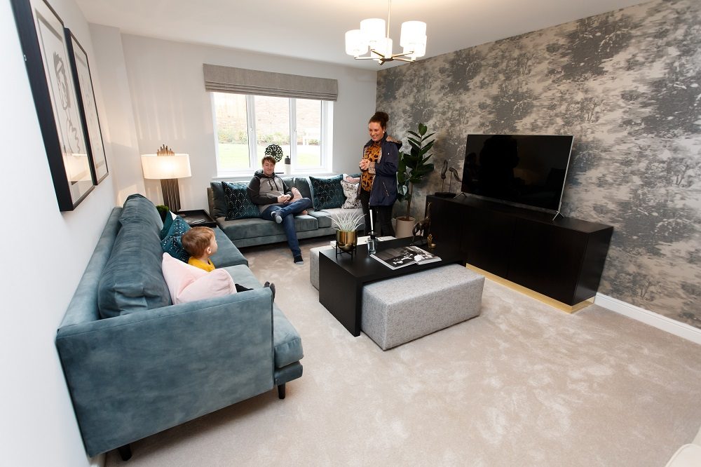 Heaton Green Lounge With Customers