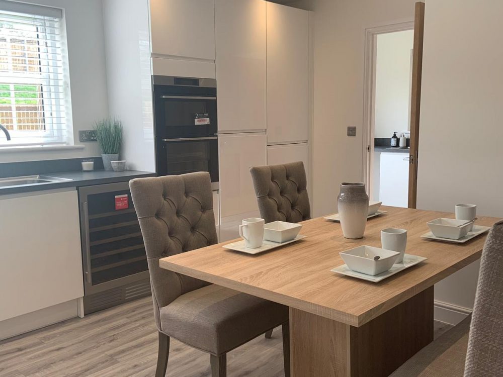 The Cambridge view home, kitchen-dining area