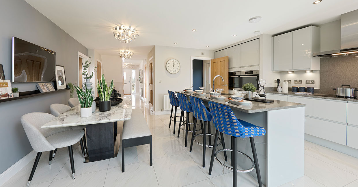 Spacious open plan kitchen/family area