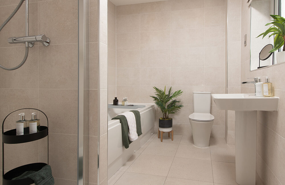039 StoryNE RiverbrookGardens Sutton Main En Suite