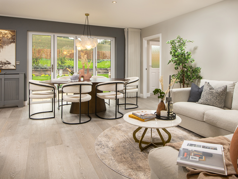 001 StoryNE RiverbrookGardens Lawson Kitchen Dining Family
