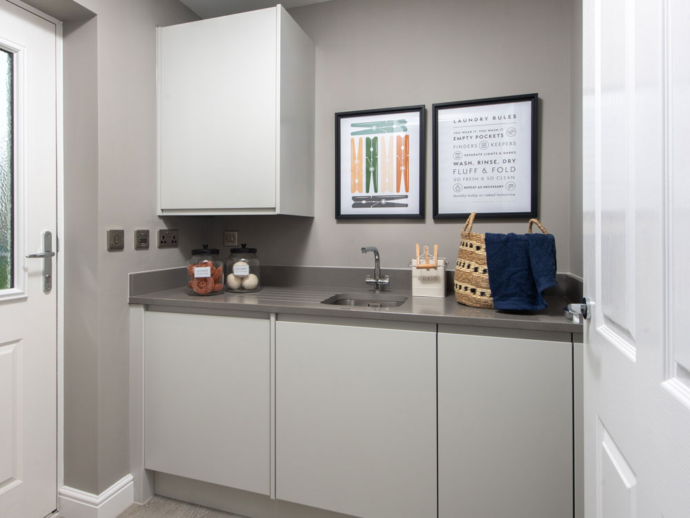 Robinson-utility-room-from-kitchen