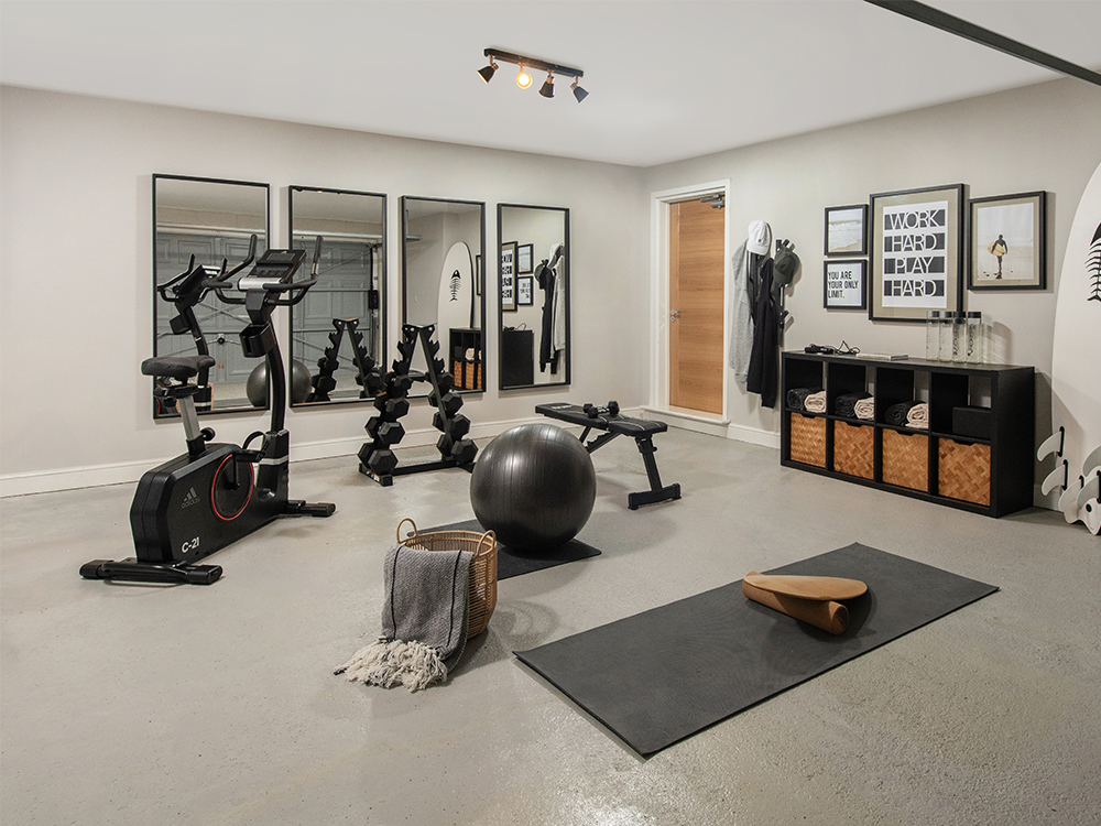 041 StoryNE RobinsonFields Milford Garage Gym