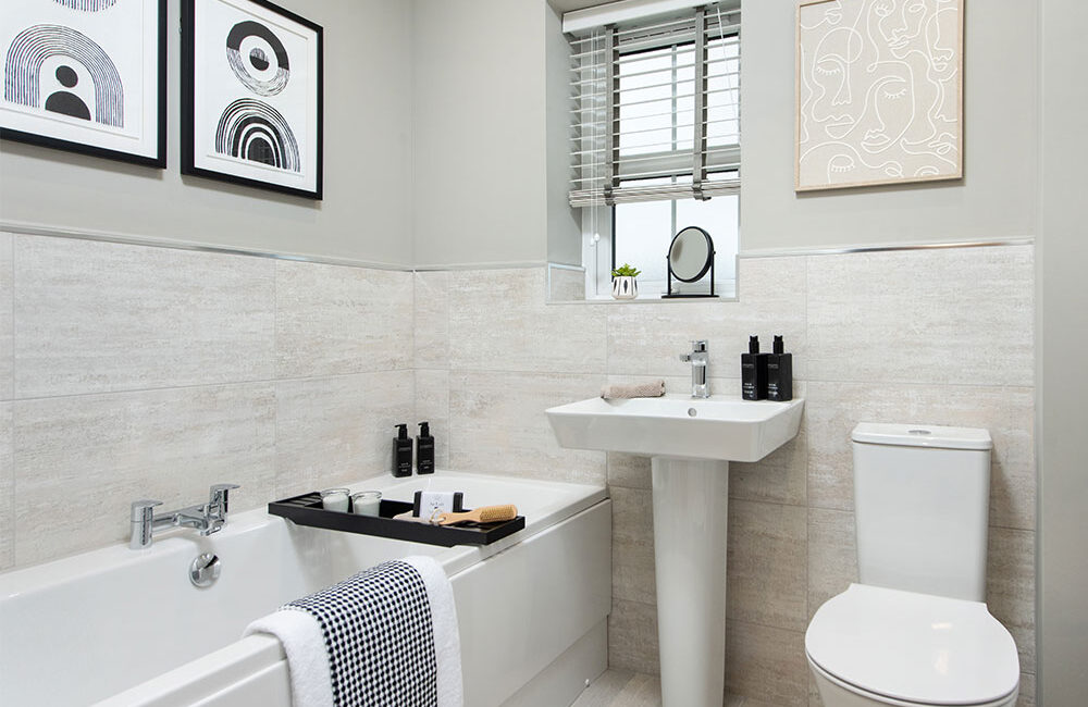 021 StoryNE SadlerWoods Spencer Family Bathroom