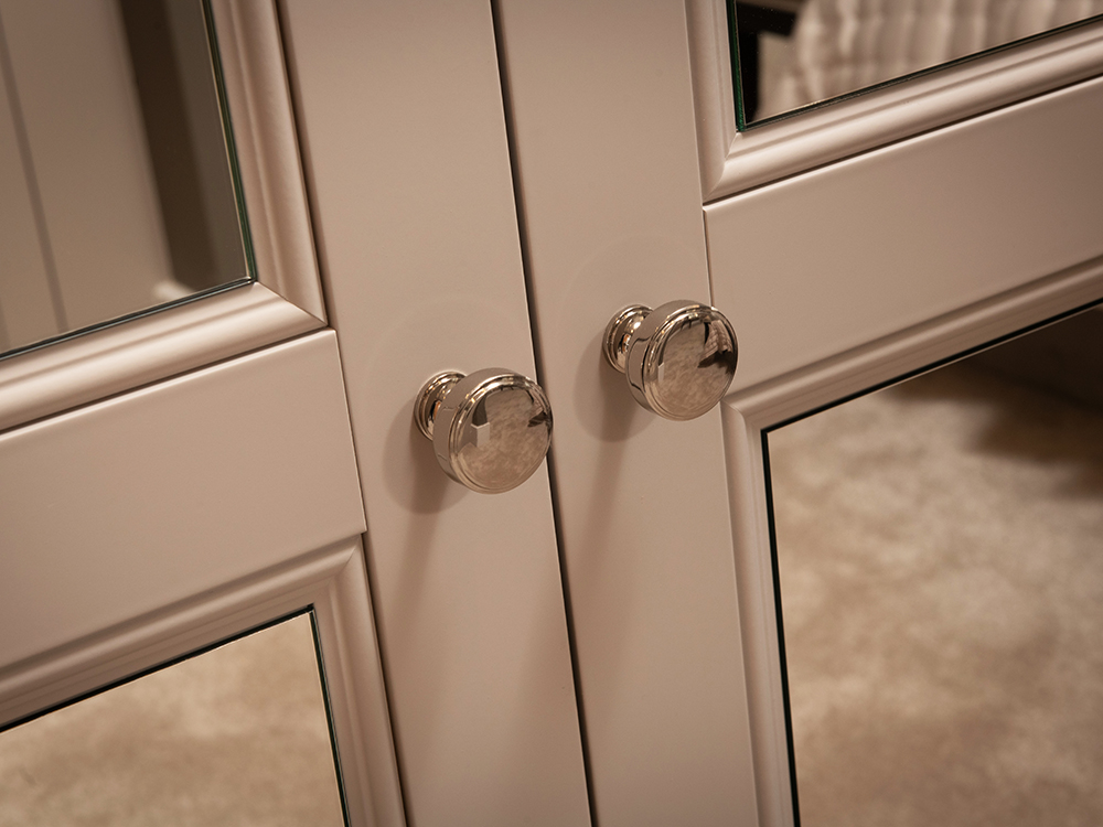 Fulshaw Manor Main Bedroom Wardrobe Details