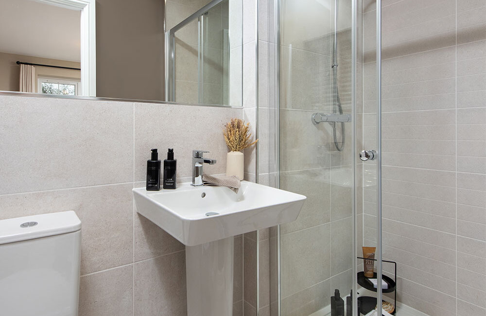 017-StoryNE_SadlerWoods_Spencer_En-suite