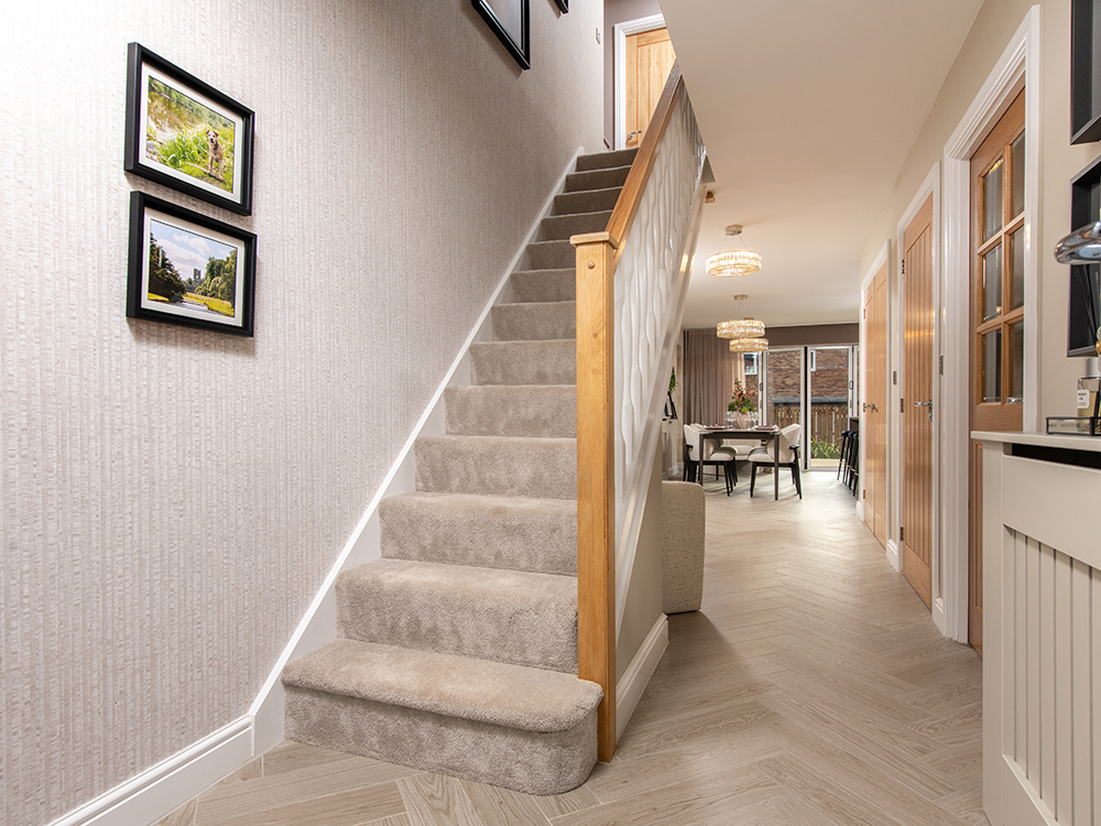 019 StoryNE AshwoodGrange Milford Hallway 1000x750