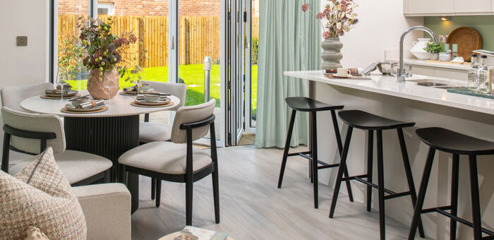 Effortless summer living: Interior tips for a light & breezy home