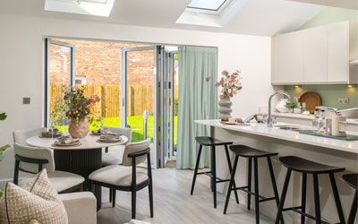 Effortless summer living: Interior tips for a light & breezy home