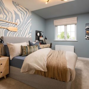 Spacious double bedroom