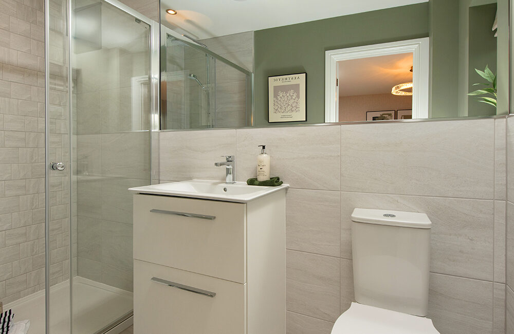The Sanderson En-suite Bathroom Shower