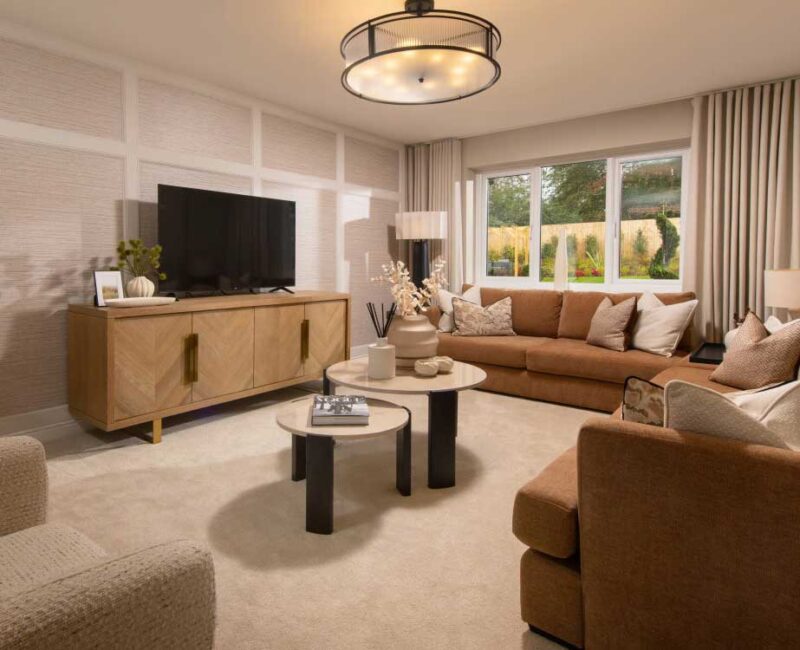 How colour theory shapes show home design